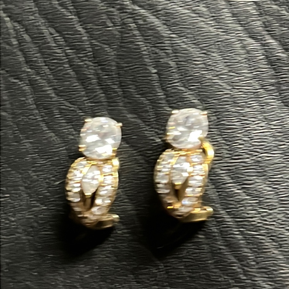 Cute earrings